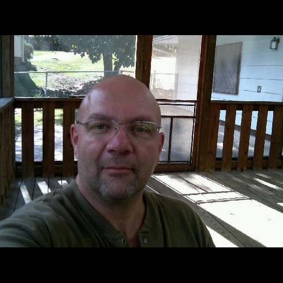 Meet your Posher, Gary - Picture 1 of 1